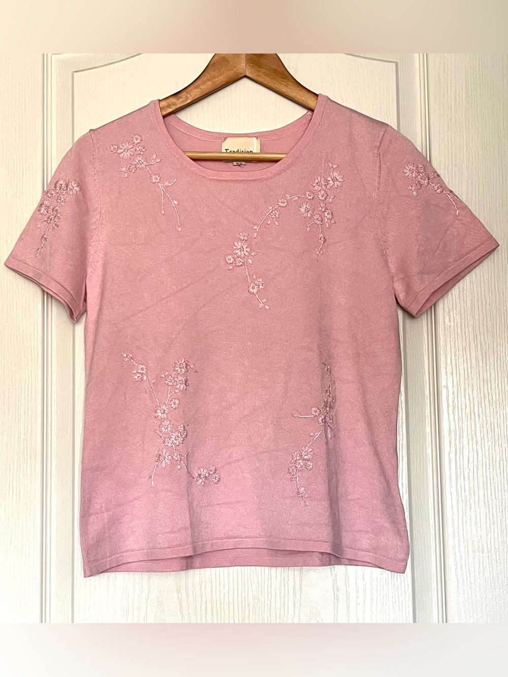 Vintage 90s Sears Tradition Pink Embroidered Knit Short Sleeve Sweater Size M